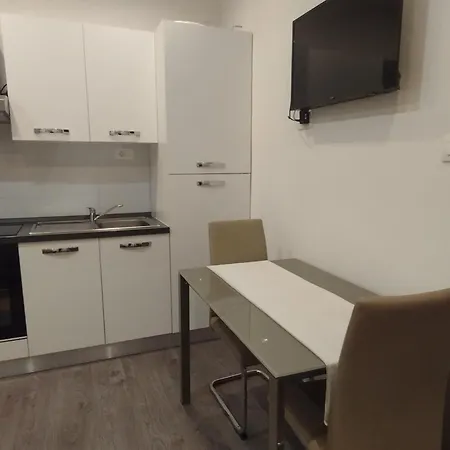 Adriatic 2 Apartamento Kaštela