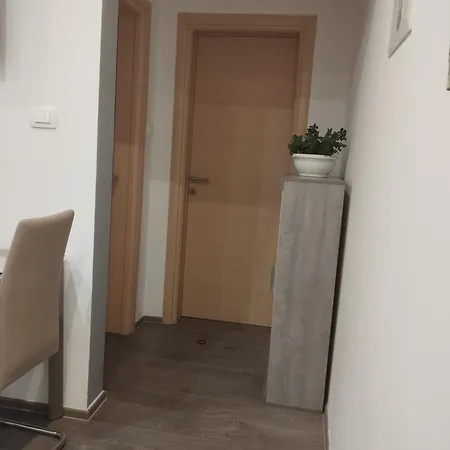 Adriatic 2 Apartman Kastela