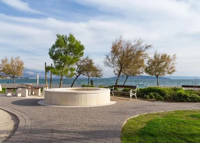 Adriatic 2 *
